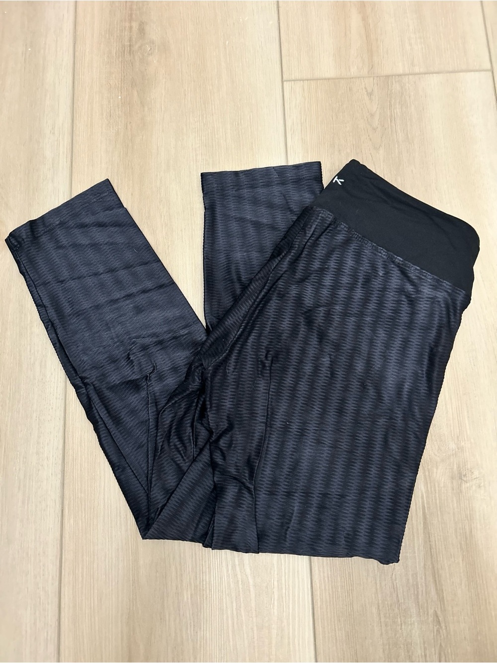 Koral Black Textured High-Rise Leggings